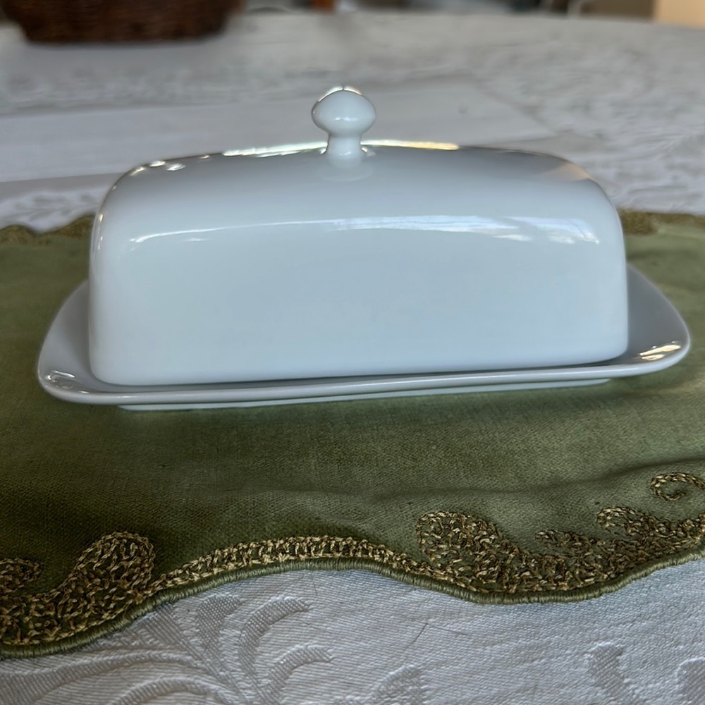Butter Dish white porcelain by Cordon bleu.